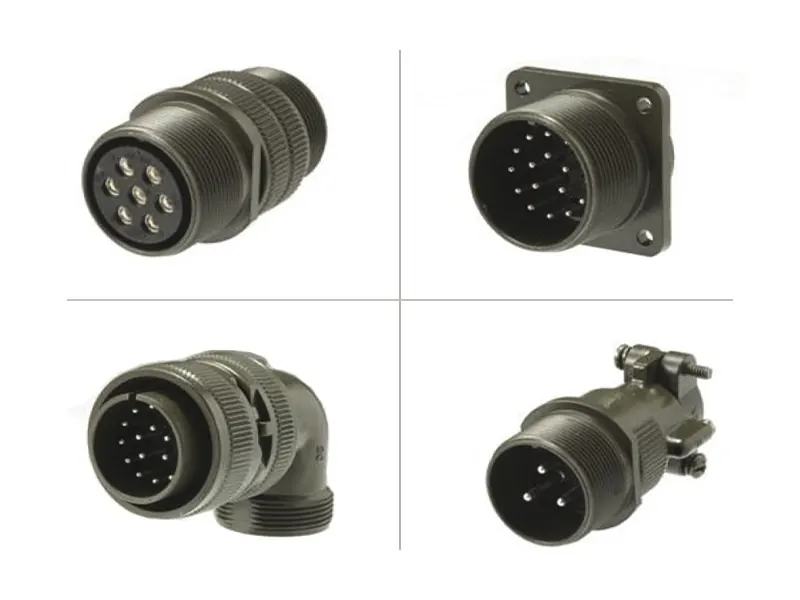Range of circular connector plugs and receptacles